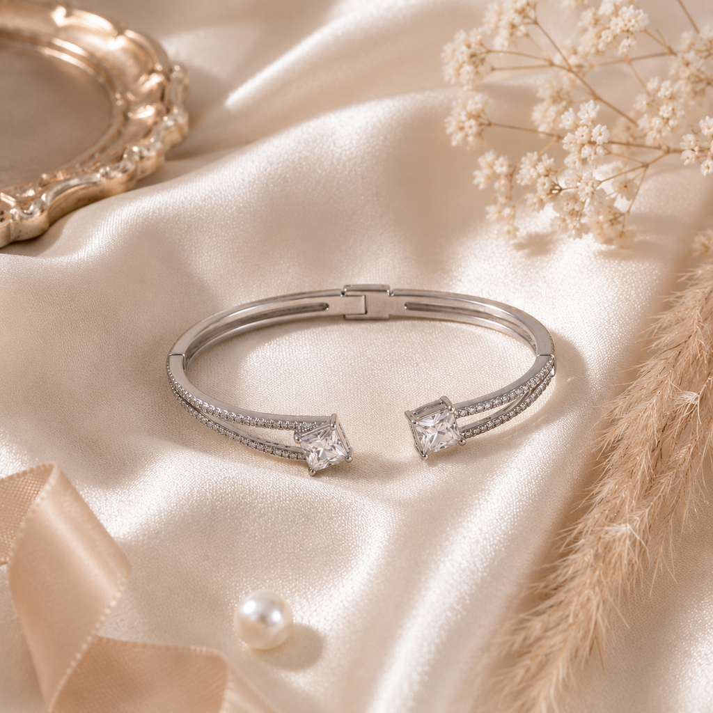Twin Star Princess-Cut Cuff