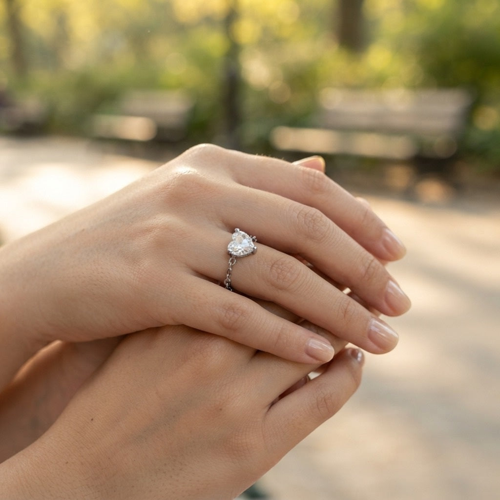 Heart-Cut Solitaire Chain Band Ring