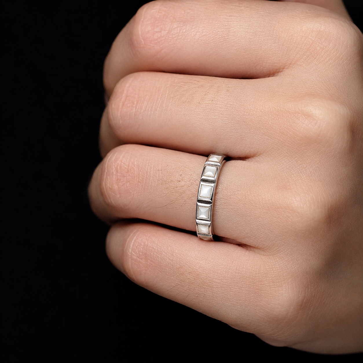 Segmented Eternity Band