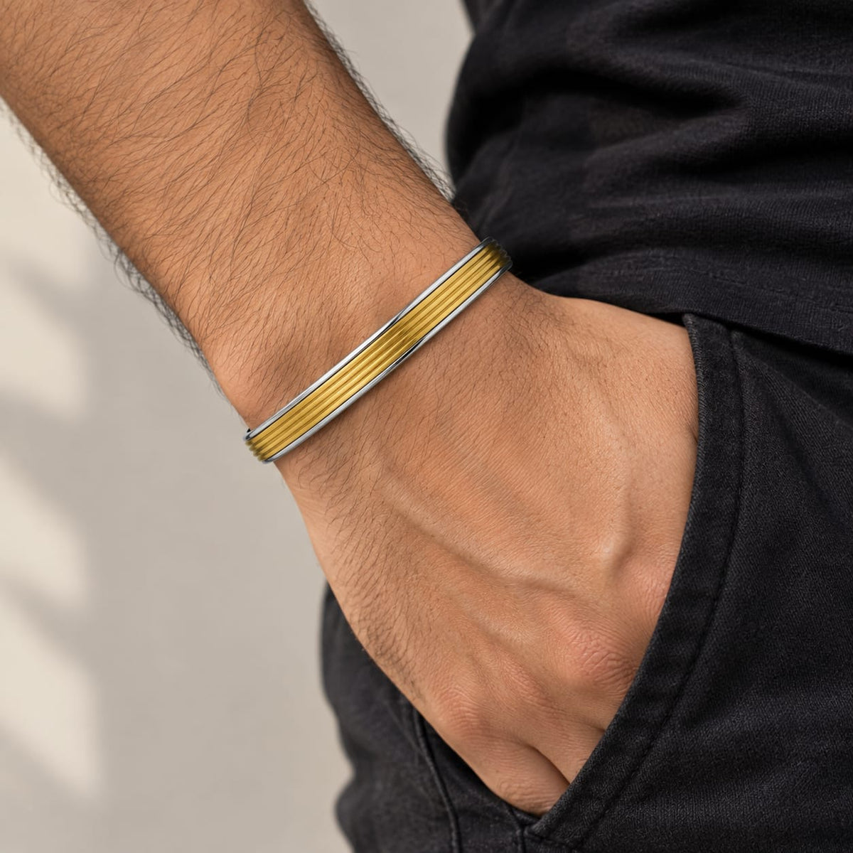 Horizon Fluted Dual-Tone Bangle