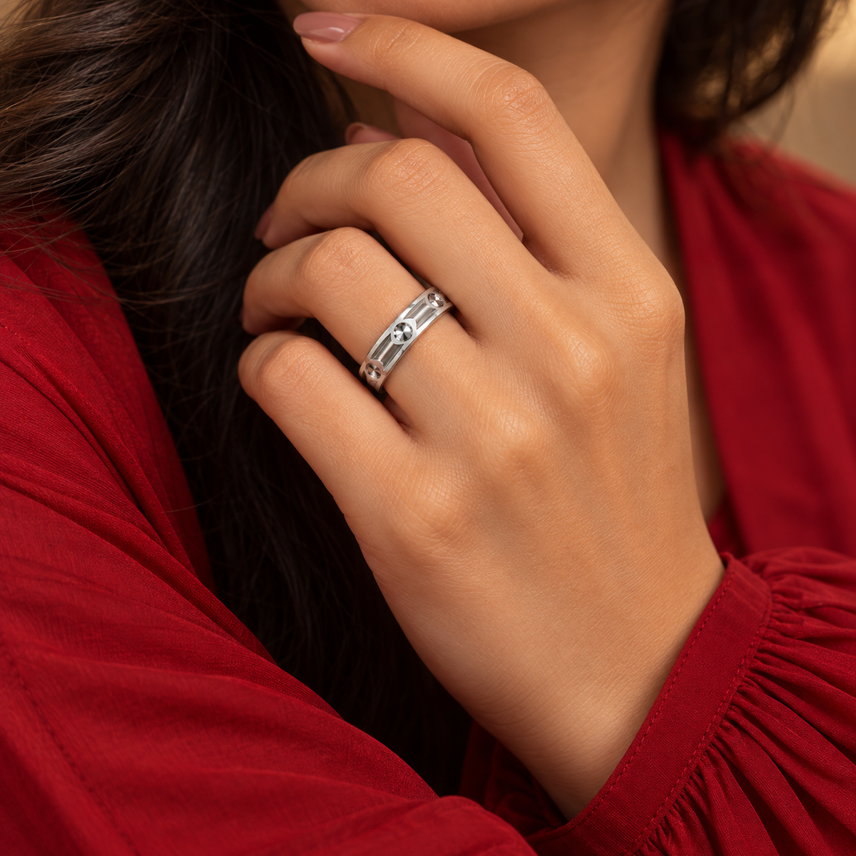 Cut-Out Wave Pattern Silver Band
