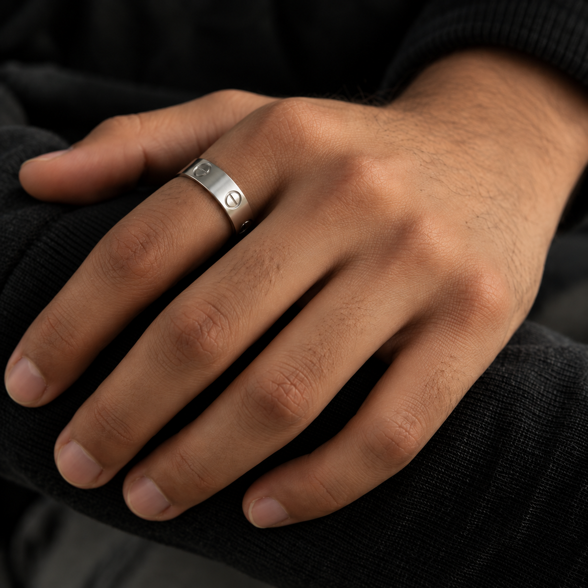 Classic Screw Motif Ring